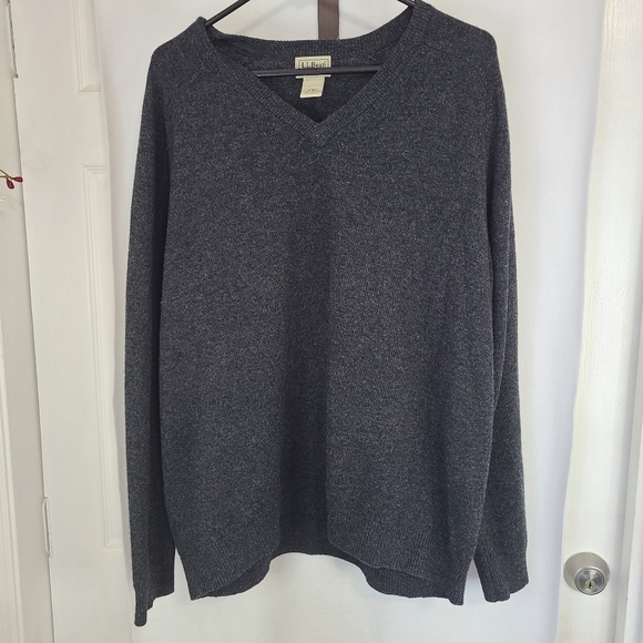 L.L.Bean Men's Classic Long Sleeve Pullover Sweater Size: XL Color: Grey - Picture 4 of 16